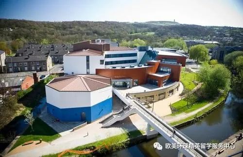 哈德斯菲尔德大学留学费用