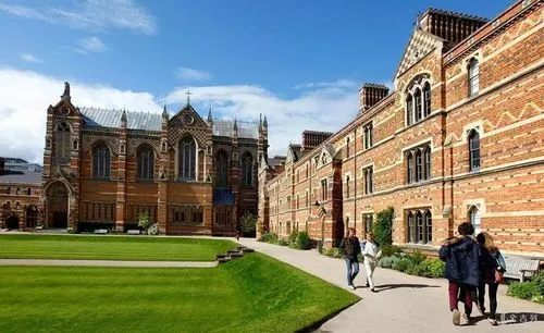 英国肯特大学申请条件,英国肯特大学专业