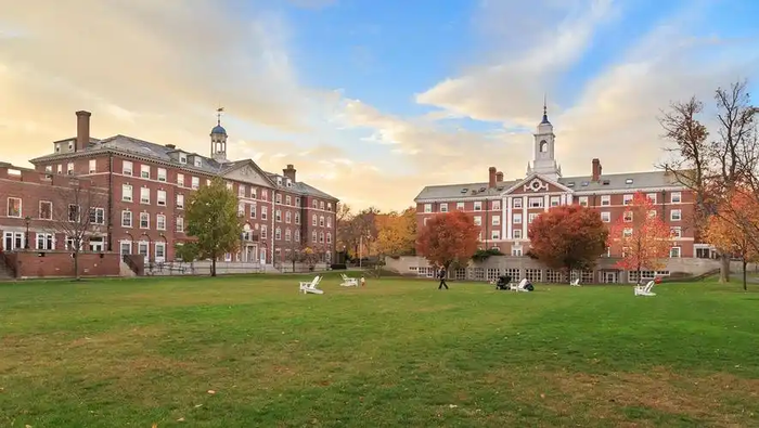 美国留学院校哈佛大学专业