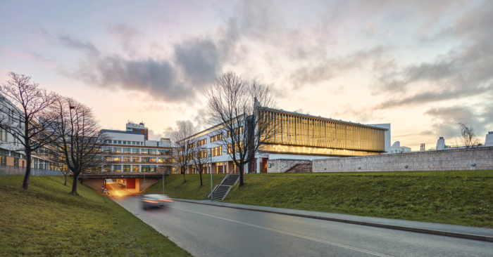 卡斯特大学申请条件,英国留学院校