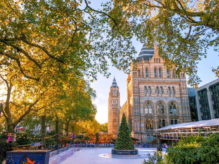 英国硕士留学费用